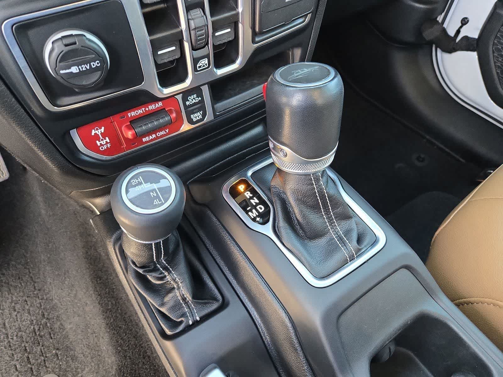 Thumbnail: 2023 Jeep Gladiator - 29