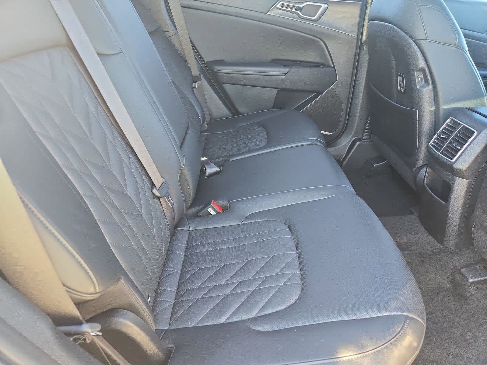 Thumbnail: 2023 Kia Sportage - 20