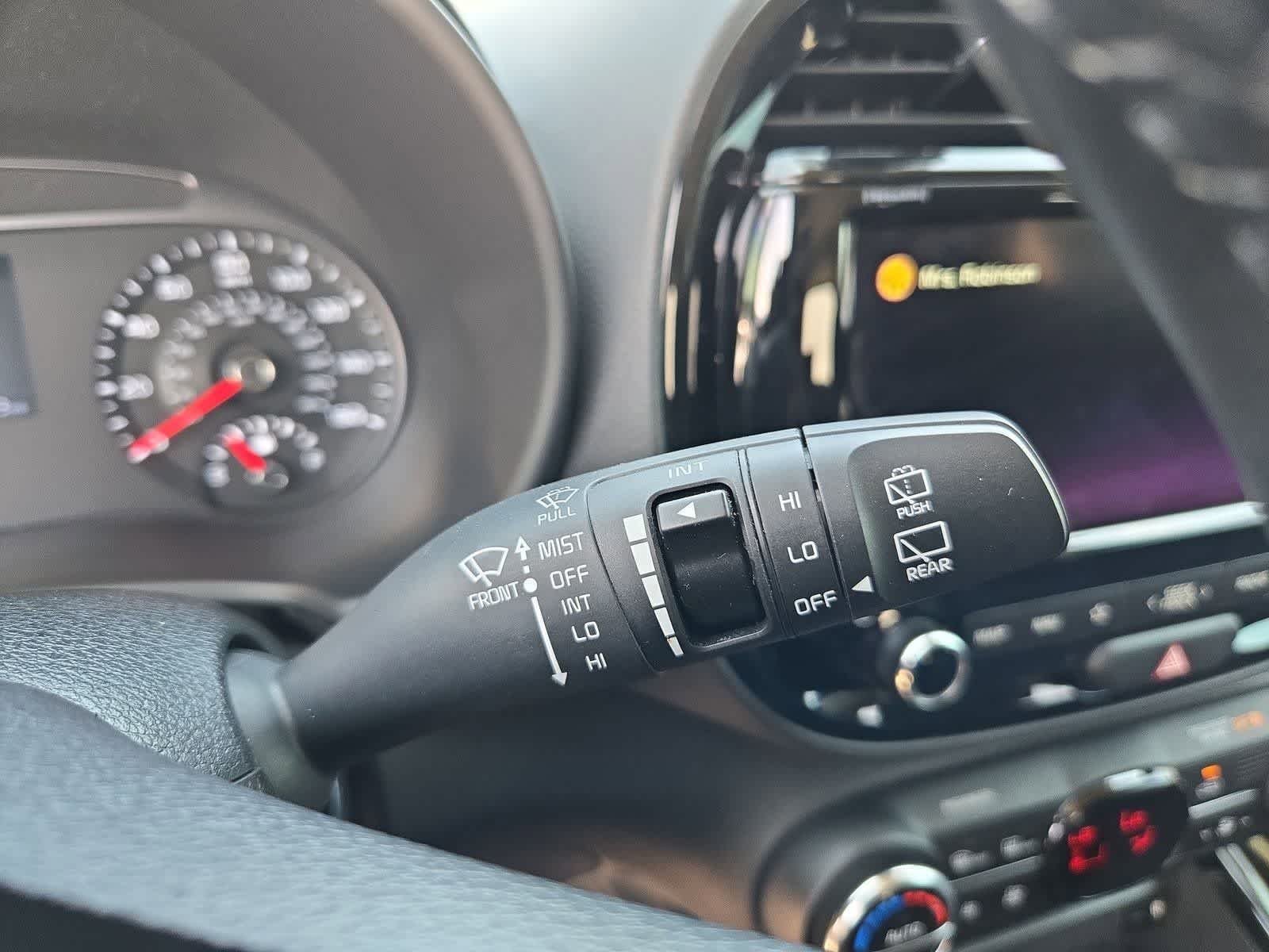 Thumbnail: 2022 Kia Soul - 24