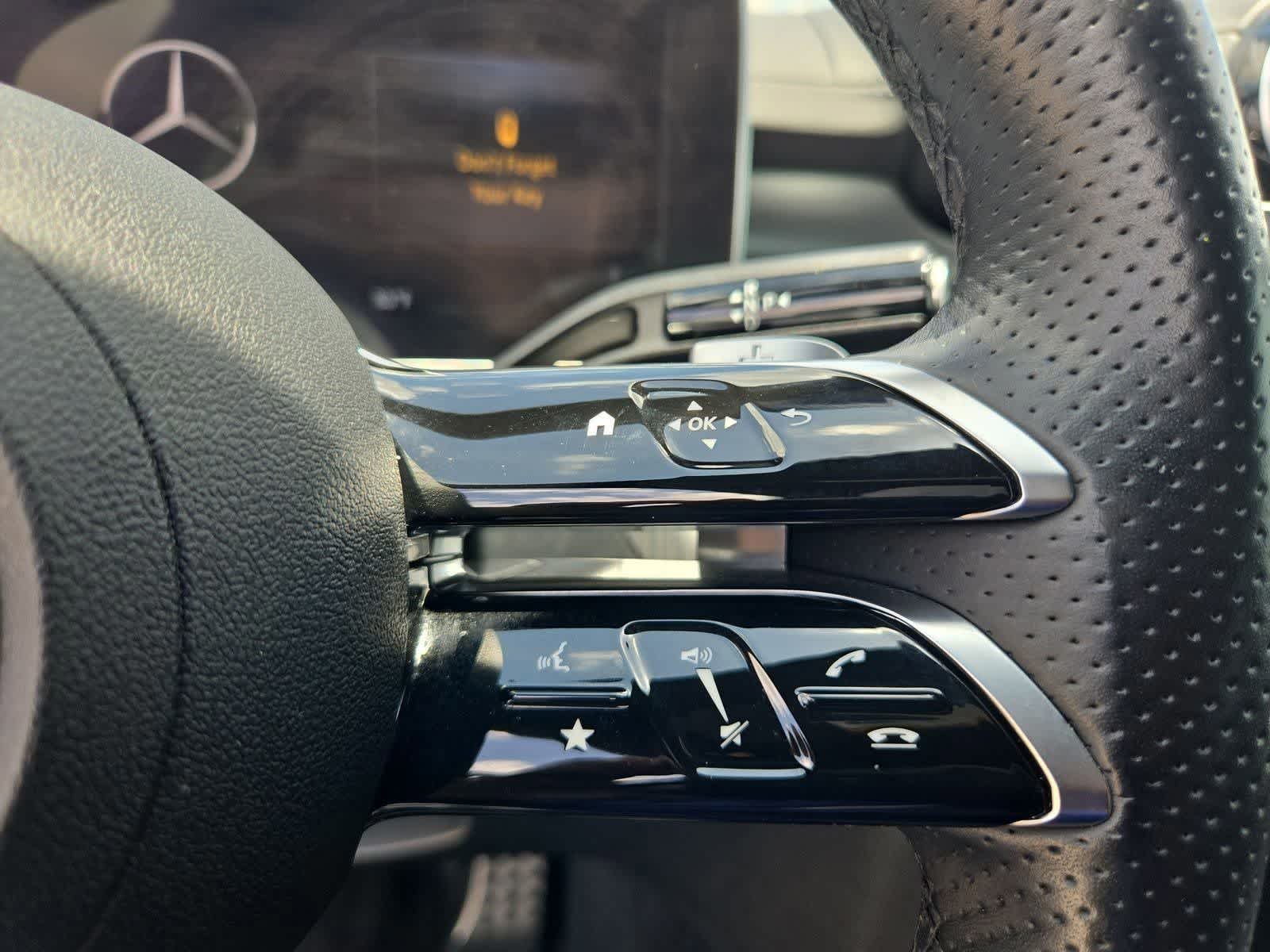 Thumbnail: 2023 Mercedes-Benz C-Class - 21