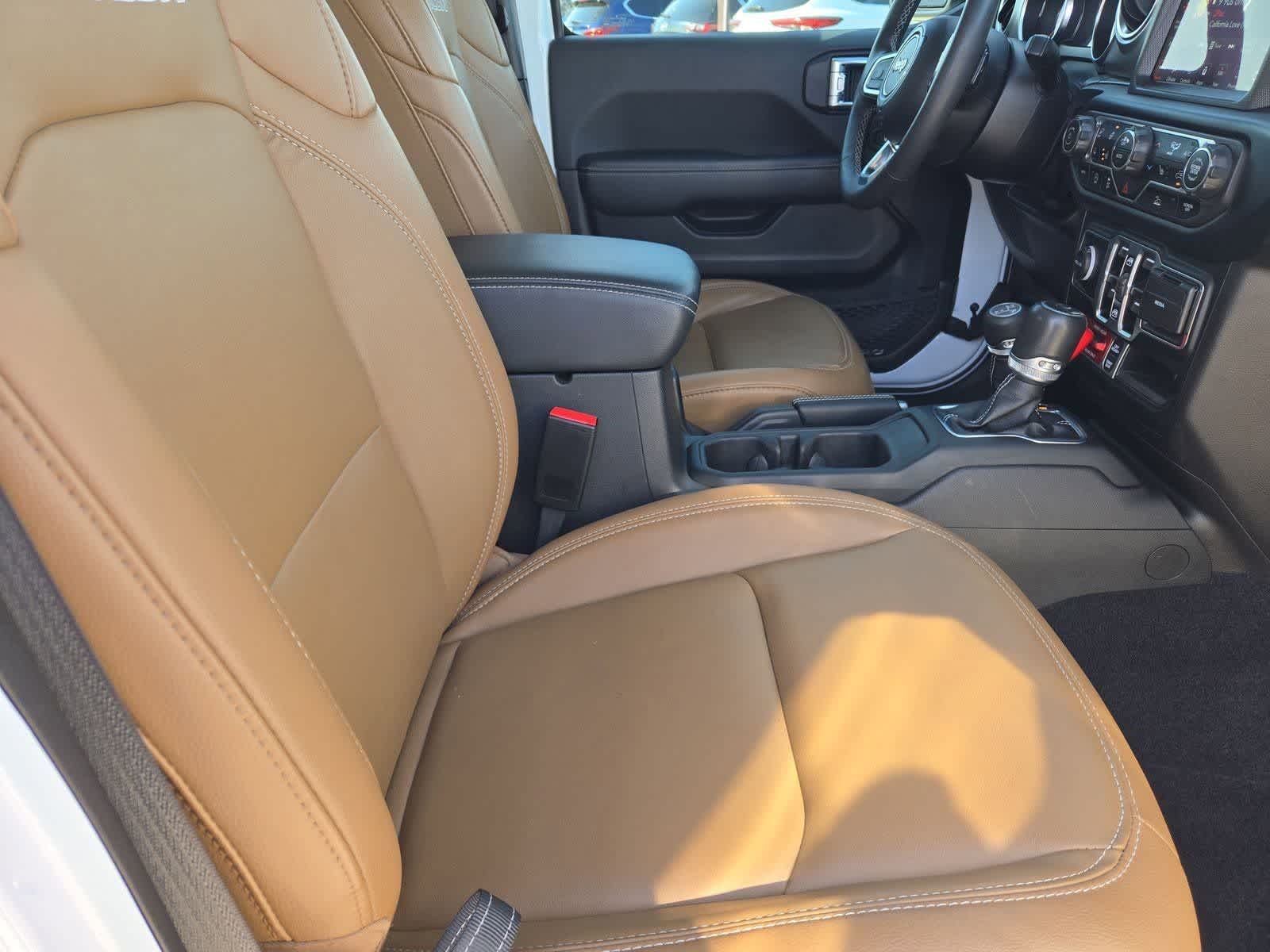 Thumbnail: 2023 Jeep Gladiator - 19