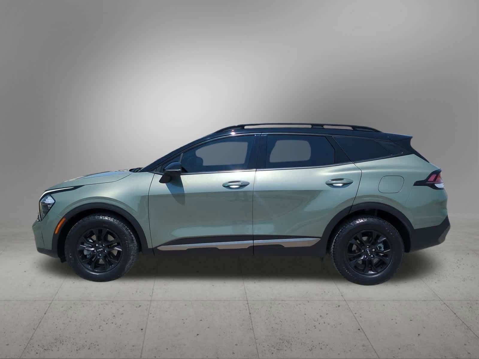 Thumbnail: 2023 Kia Sportage - 3