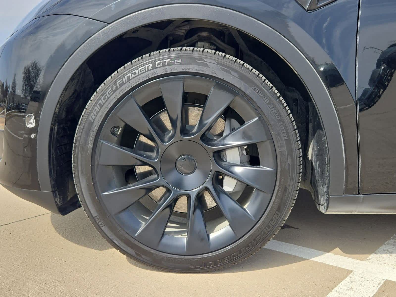 Thumbnail: 2023 Tesla Model Y - 12