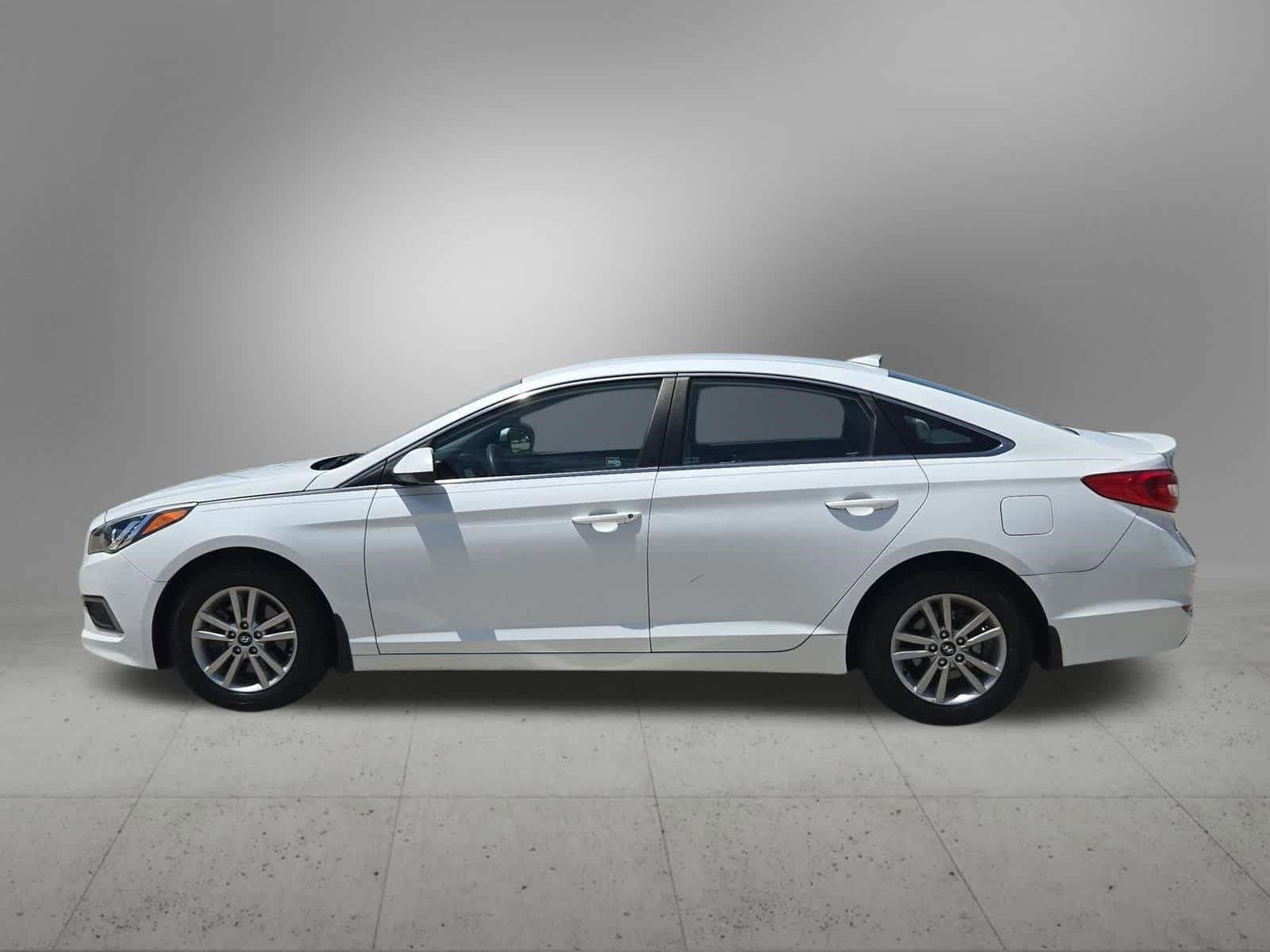 Thumbnail: 2017 Hyundai Sonata - 3