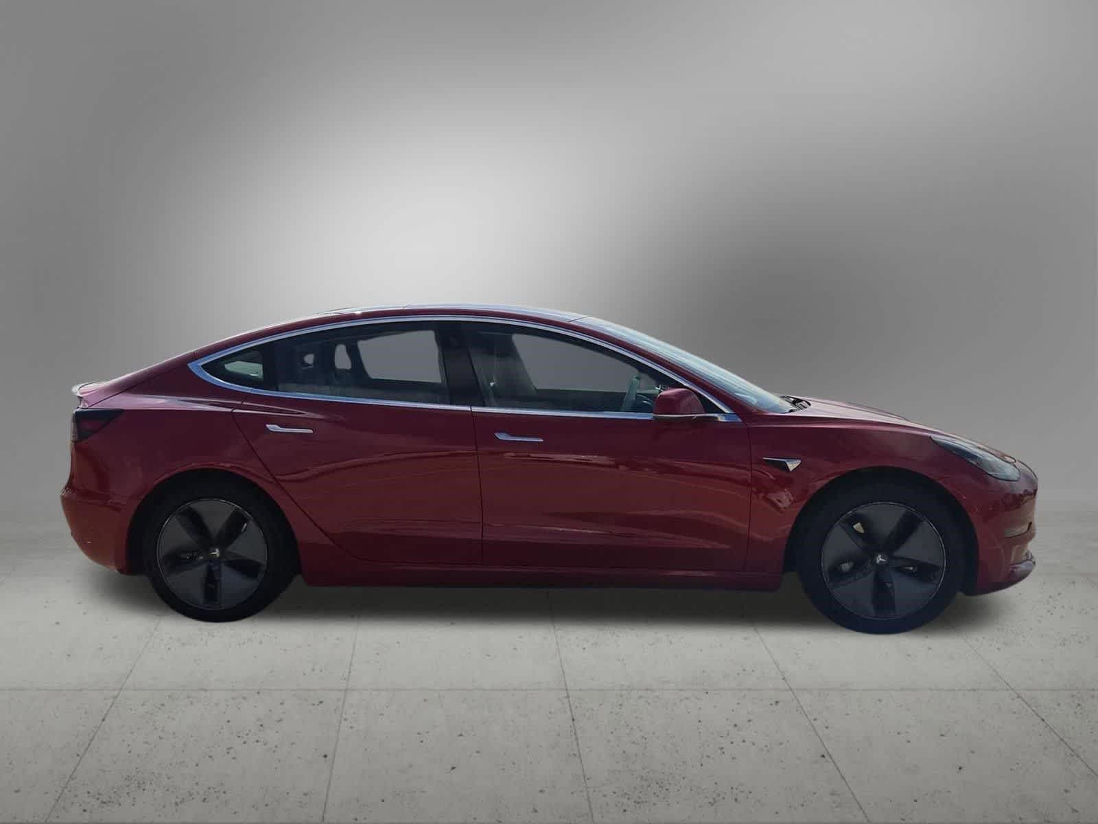 Thumbnail: 2018 Tesla Model 3 - 7