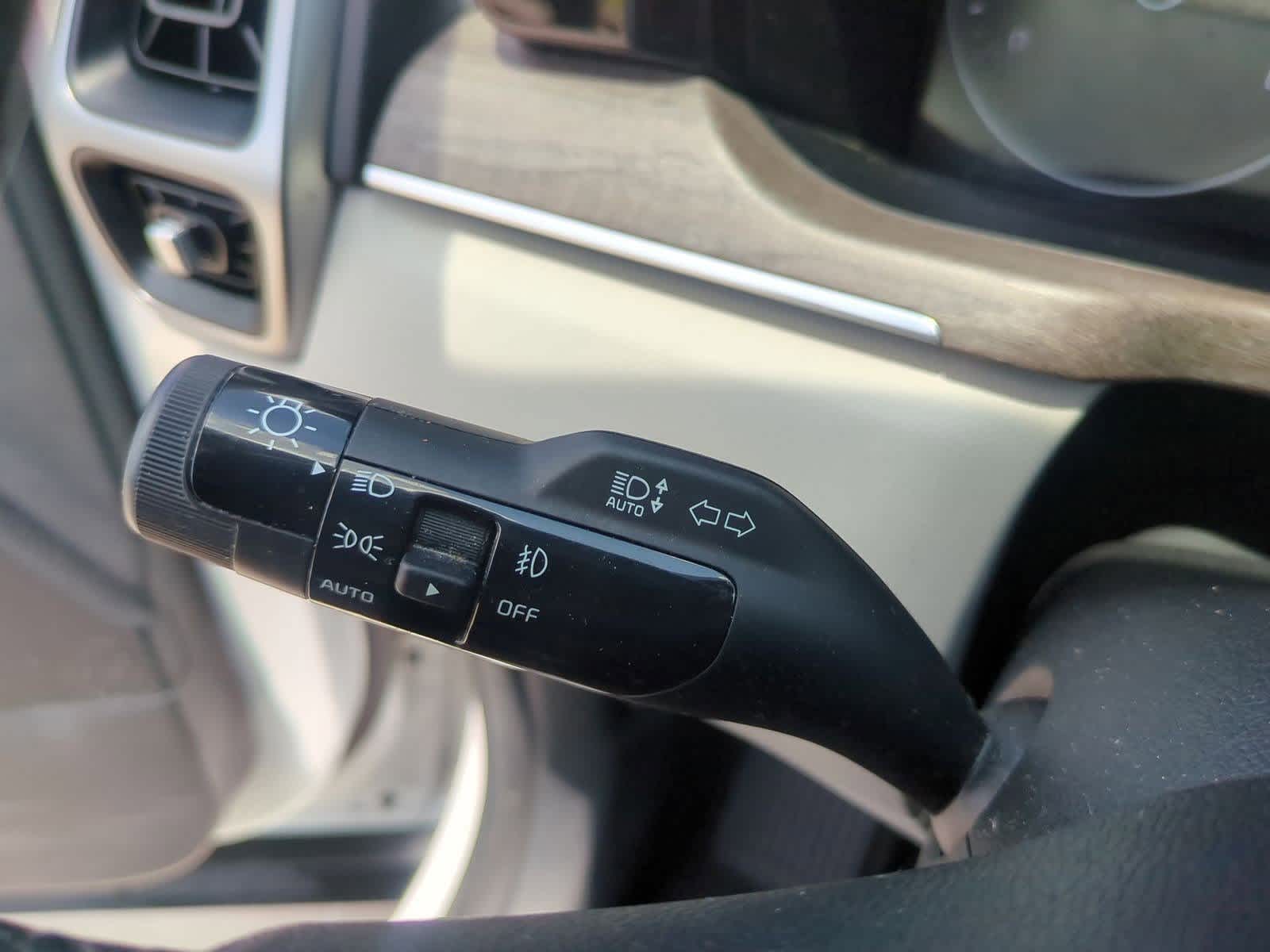 Thumbnail: 2022 Kia Sorento - 27