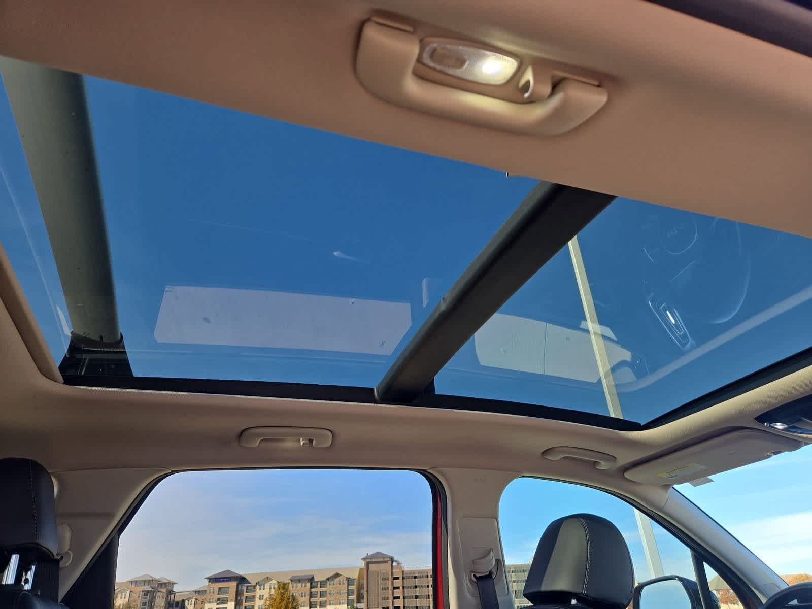 Thumbnail: 2022 Kia Sorento - 21