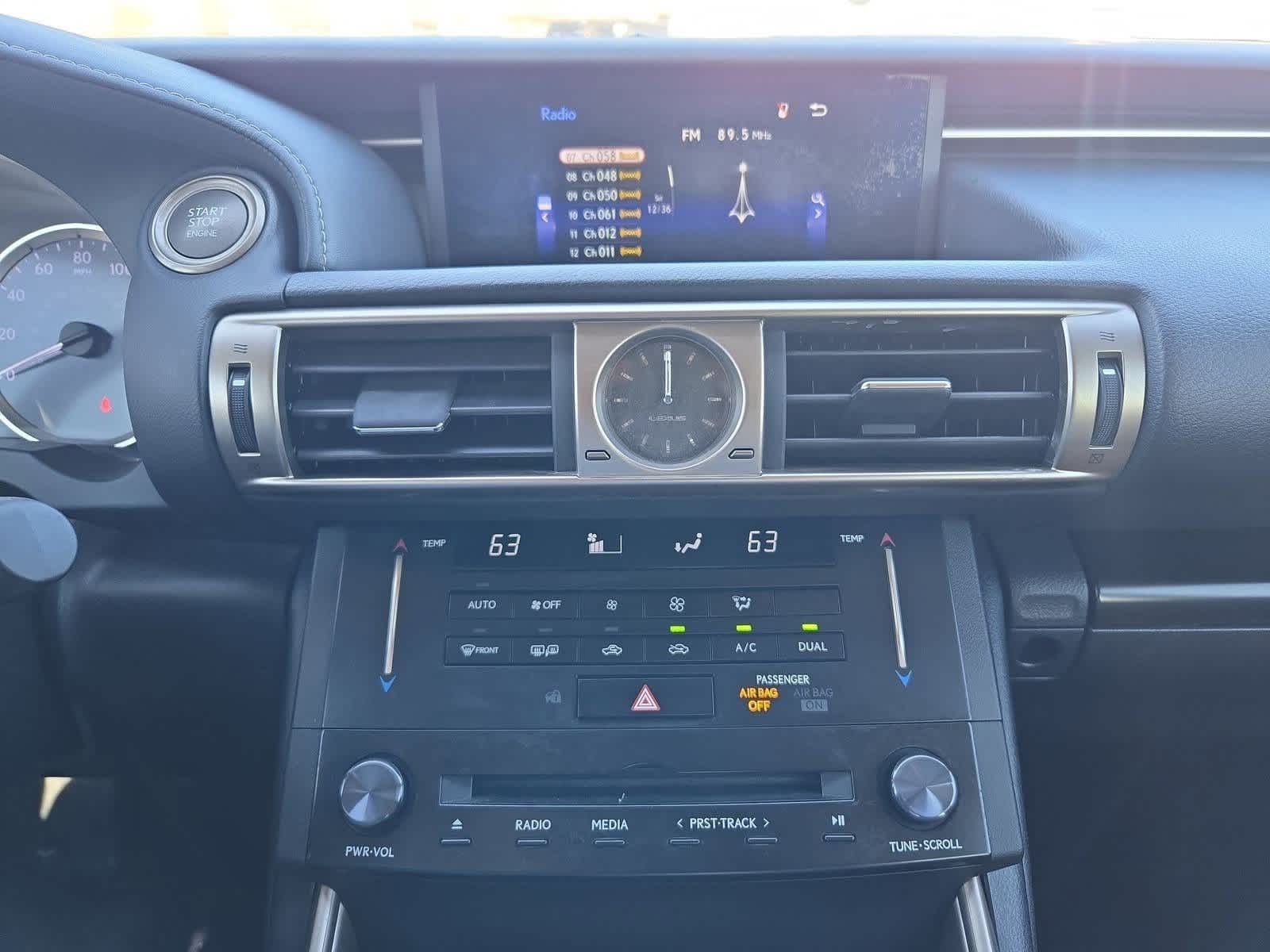 Thumbnail: 2014 Lexus IS - 29