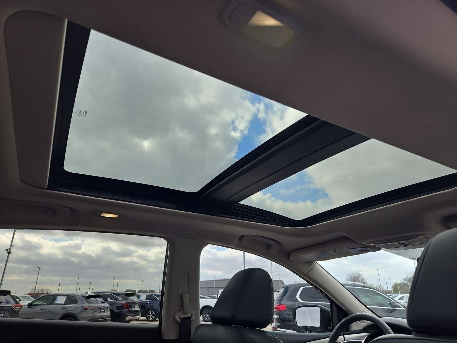 Thumbnail: 2017 Nissan Murano - 21