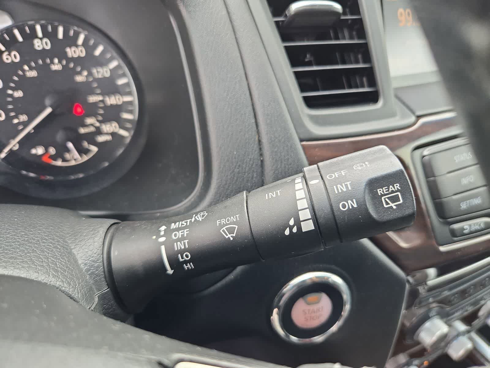Thumbnail: 2014 Nissan Pathfinder - 24