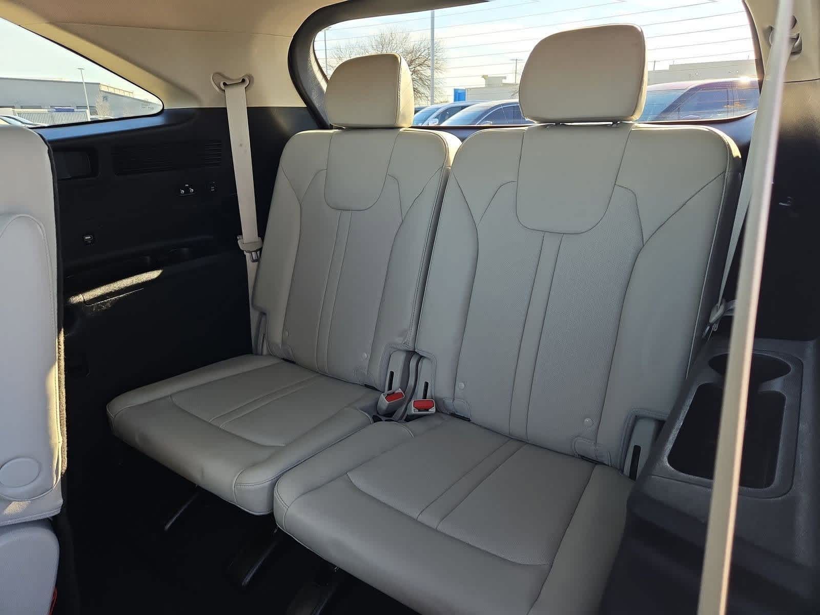 Thumbnail: 2021 Kia Sorento - 35