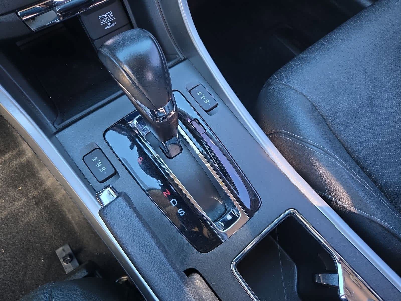 Thumbnail: 2015 Honda Accord - 30