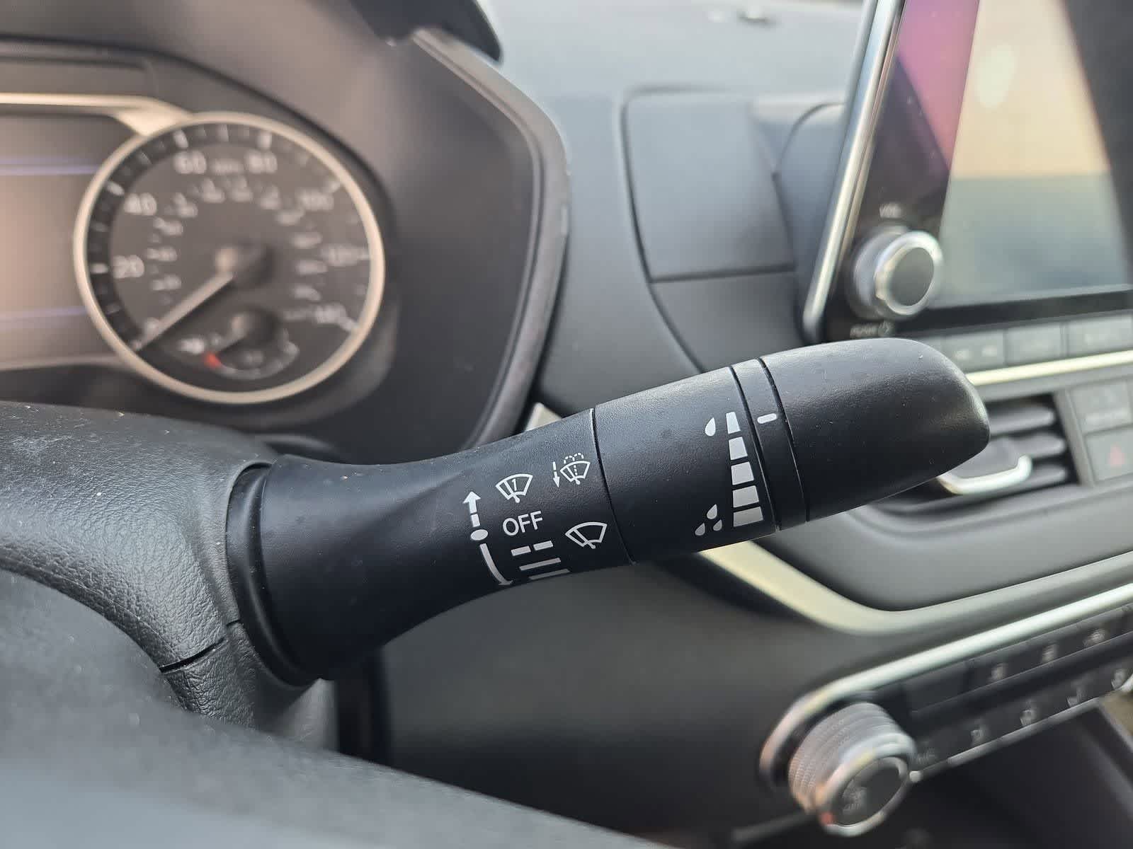 Thumbnail: 2019 Nissan Altima - 23