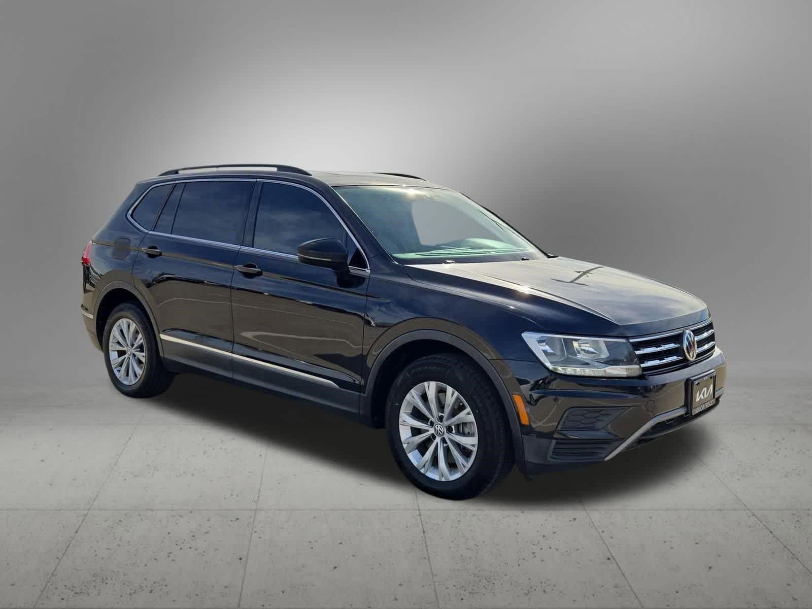 Thumbnail: 2018 Volkswagen Tiguan - 8