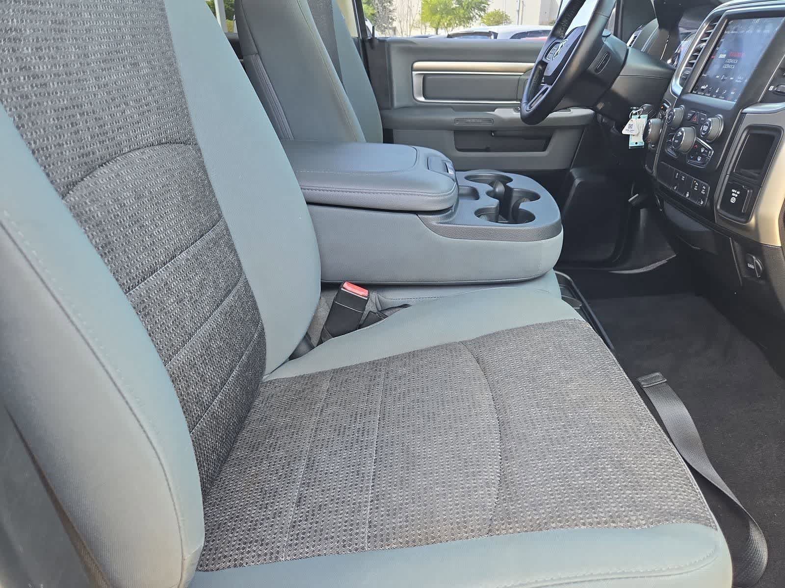 Thumbnail: 2019 RAM 1500 Classic - 20