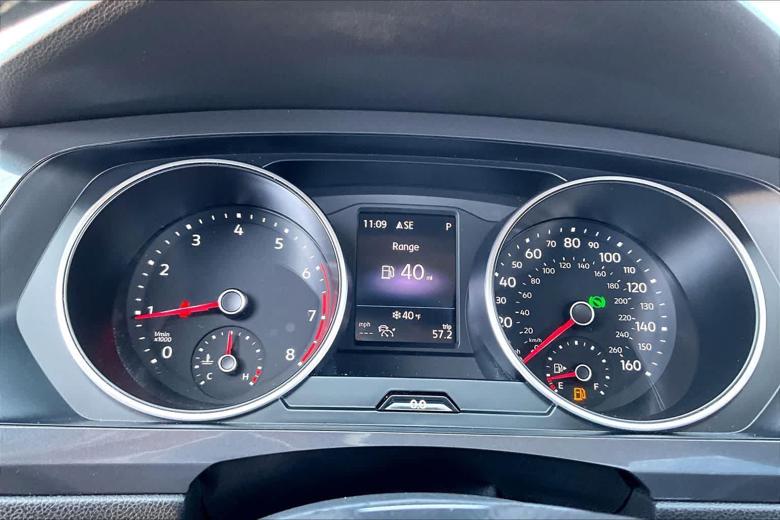 Thumbnail: 2021 Volkswagen Tiguan - 18