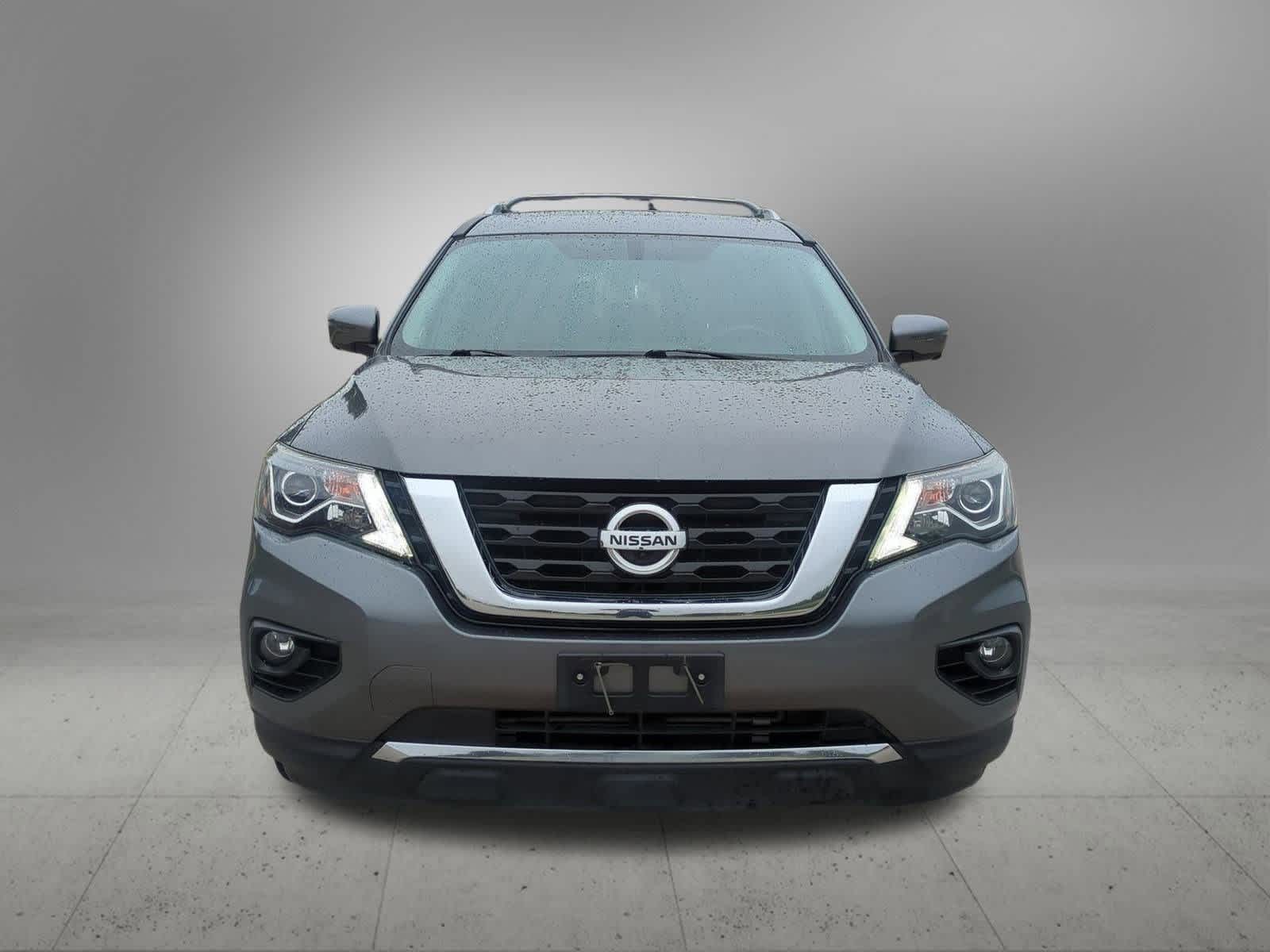 Thumbnail: 2017 Nissan Pathfinder - 9