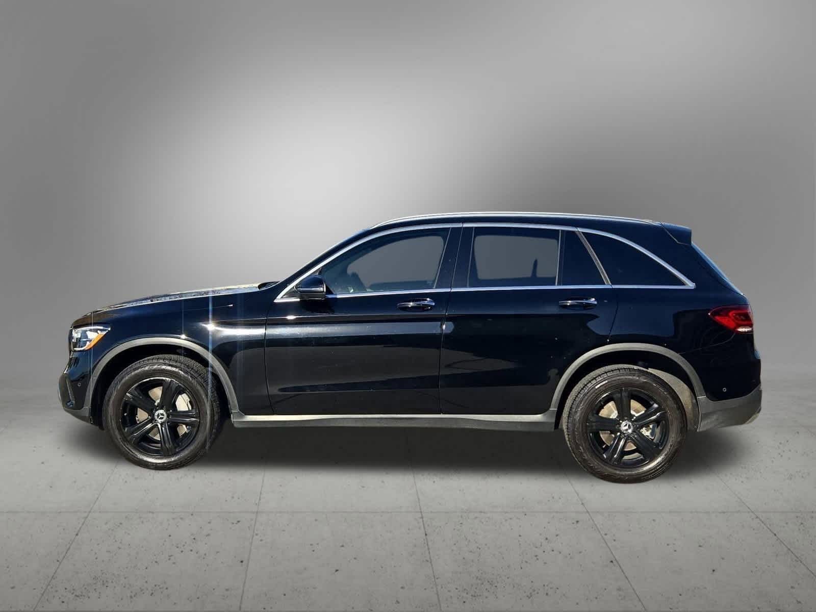 Thumbnail: 2022 Mercedes-Benz GLC - 3