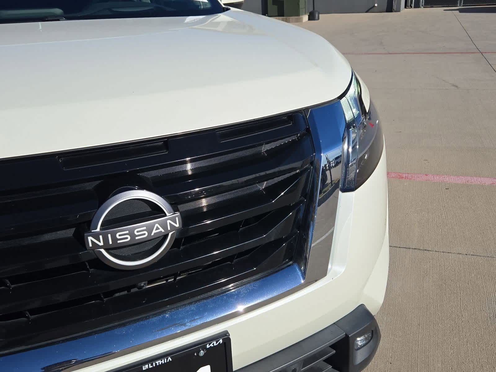 Thumbnail: 2022 Nissan Pathfinder - 10