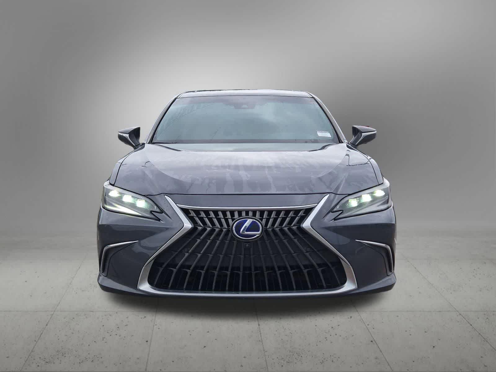 Thumbnail: 2022 Lexus ES - 9