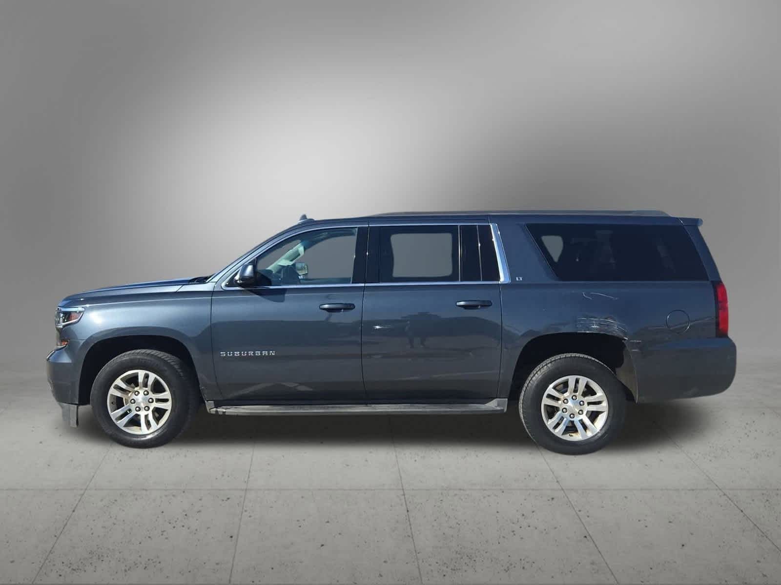Thumbnail: 2020 Chevrolet Suburban - 3