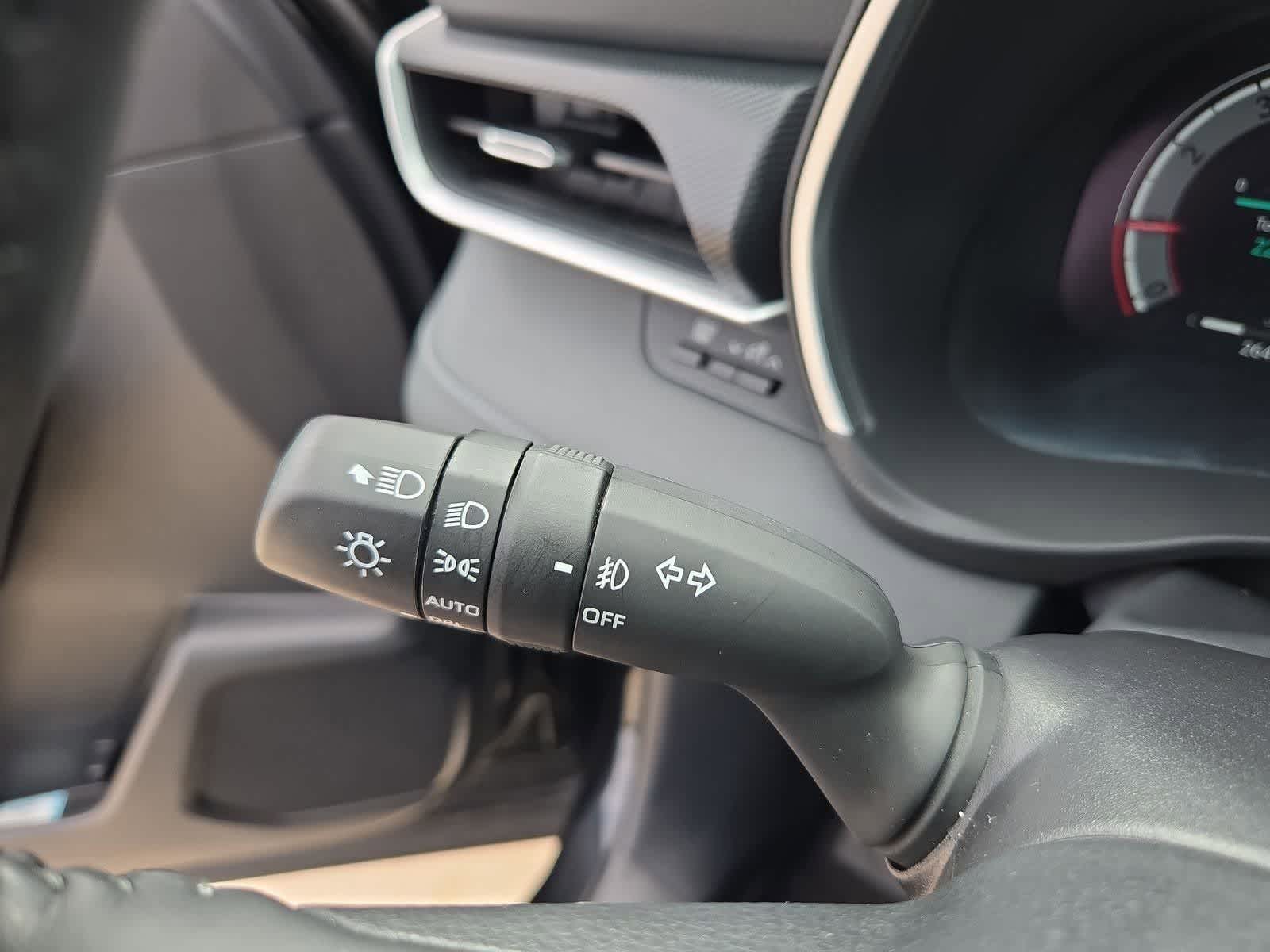 Thumbnail: 2025 Toyota Highlander - 27