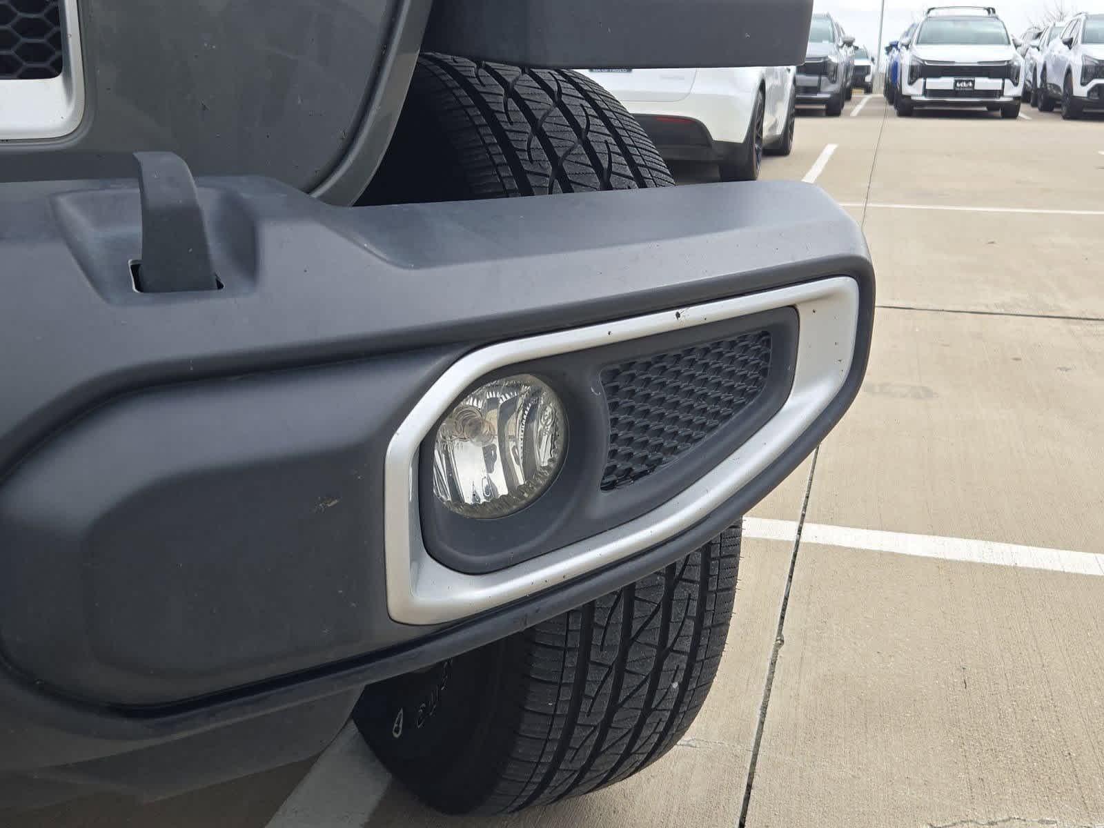 Thumbnail: 2020 Jeep Wrangler - 10