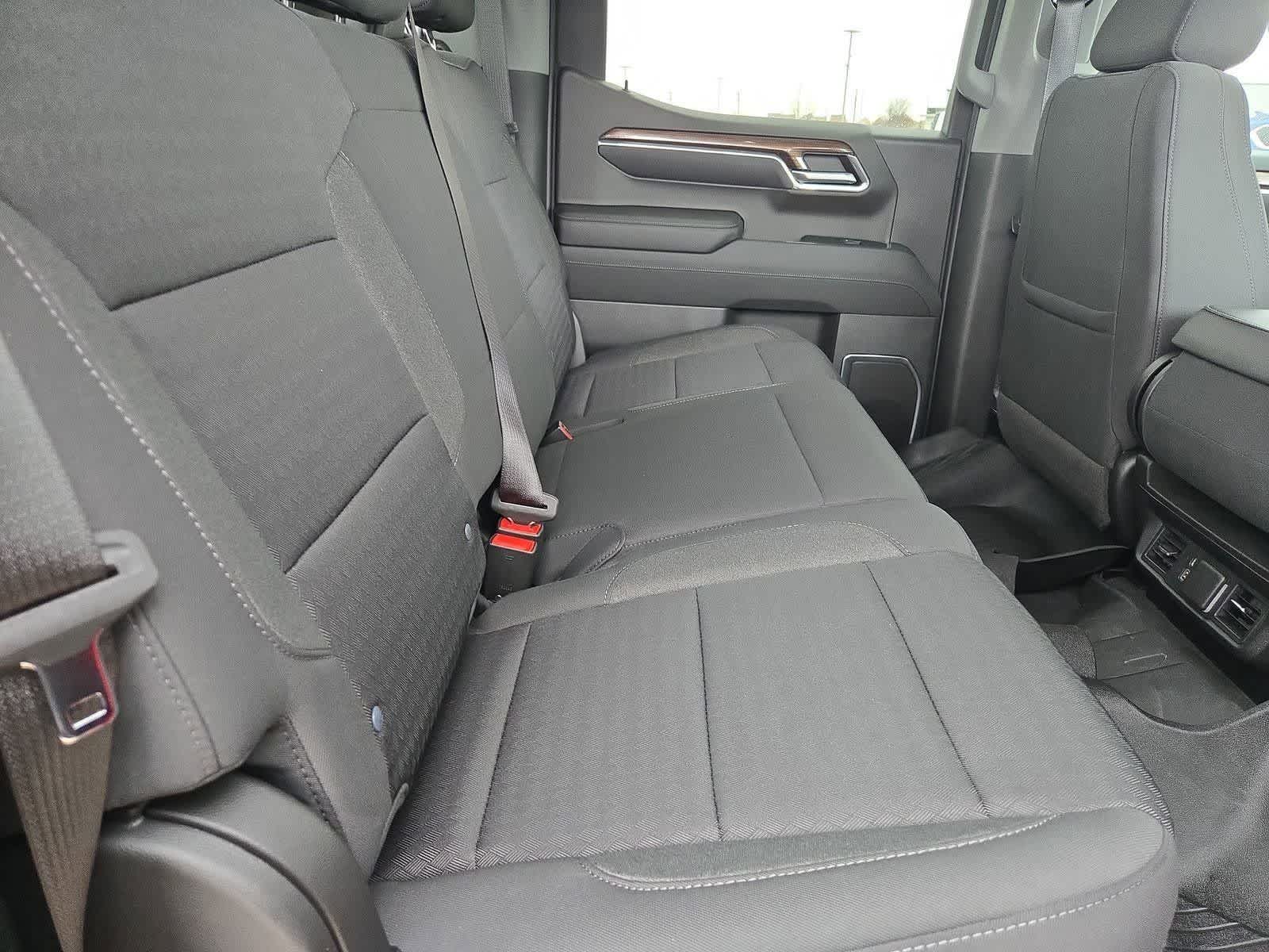 Thumbnail: 2023 Chevrolet Silverado 1500 - 18