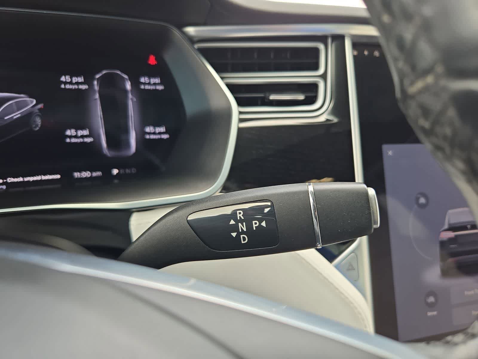 Thumbnail: 2018 Tesla Model X - 27