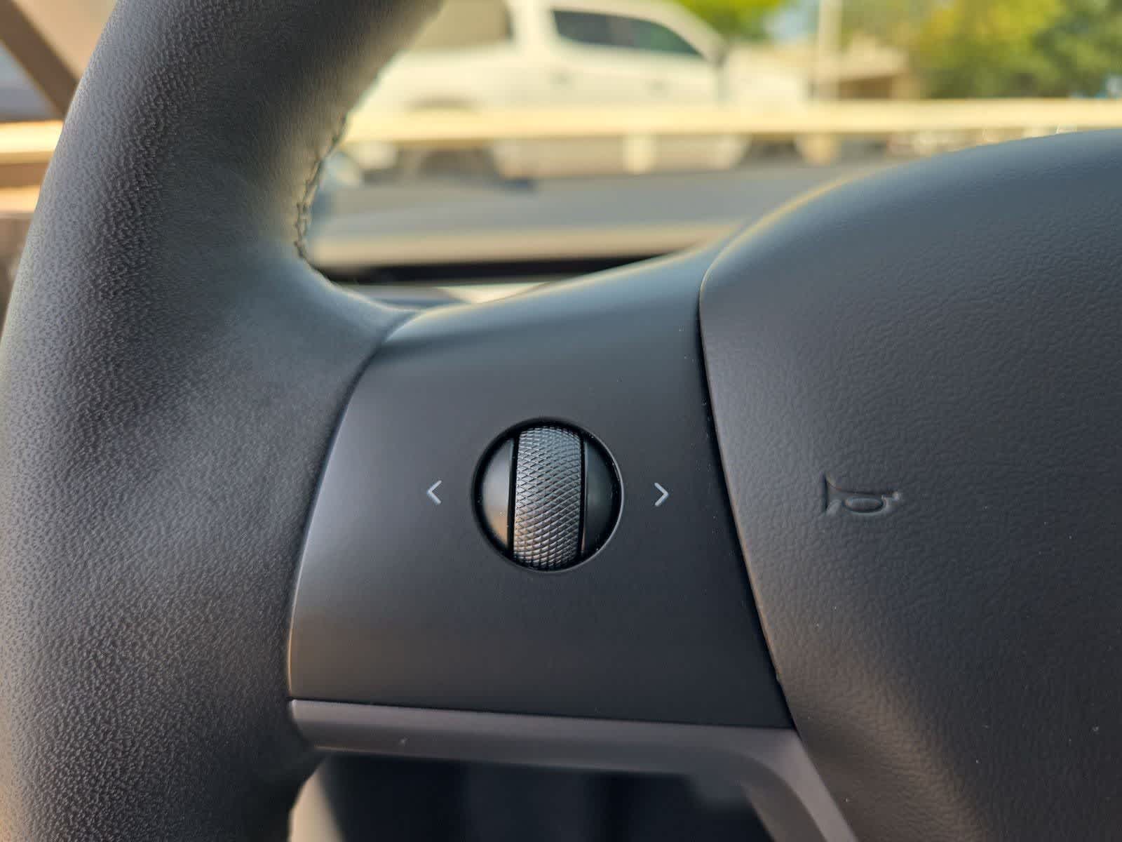 Thumbnail: 2023 Tesla Model 3 - 20
