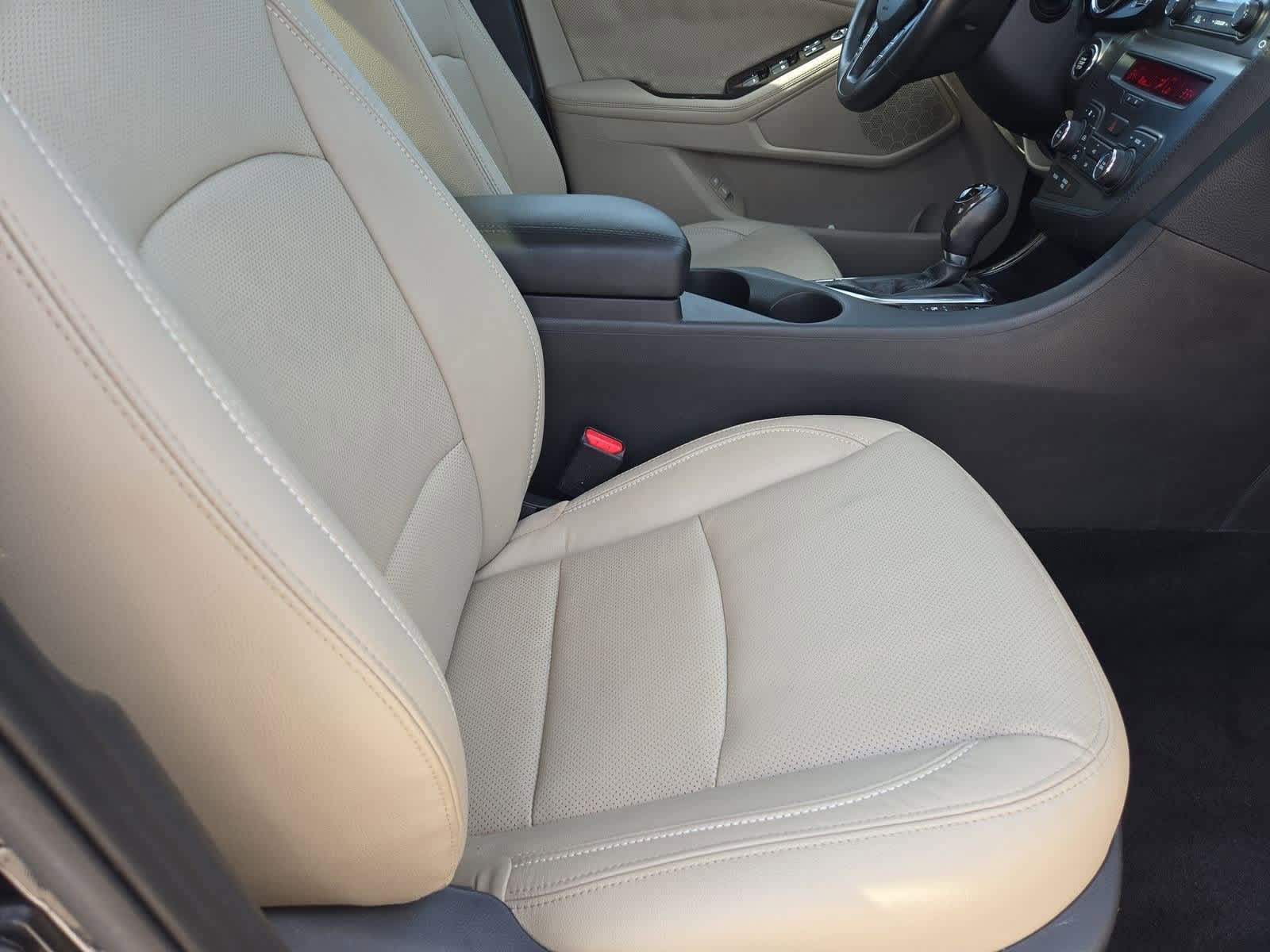 Thumbnail: 2013 Kia Optima - 22