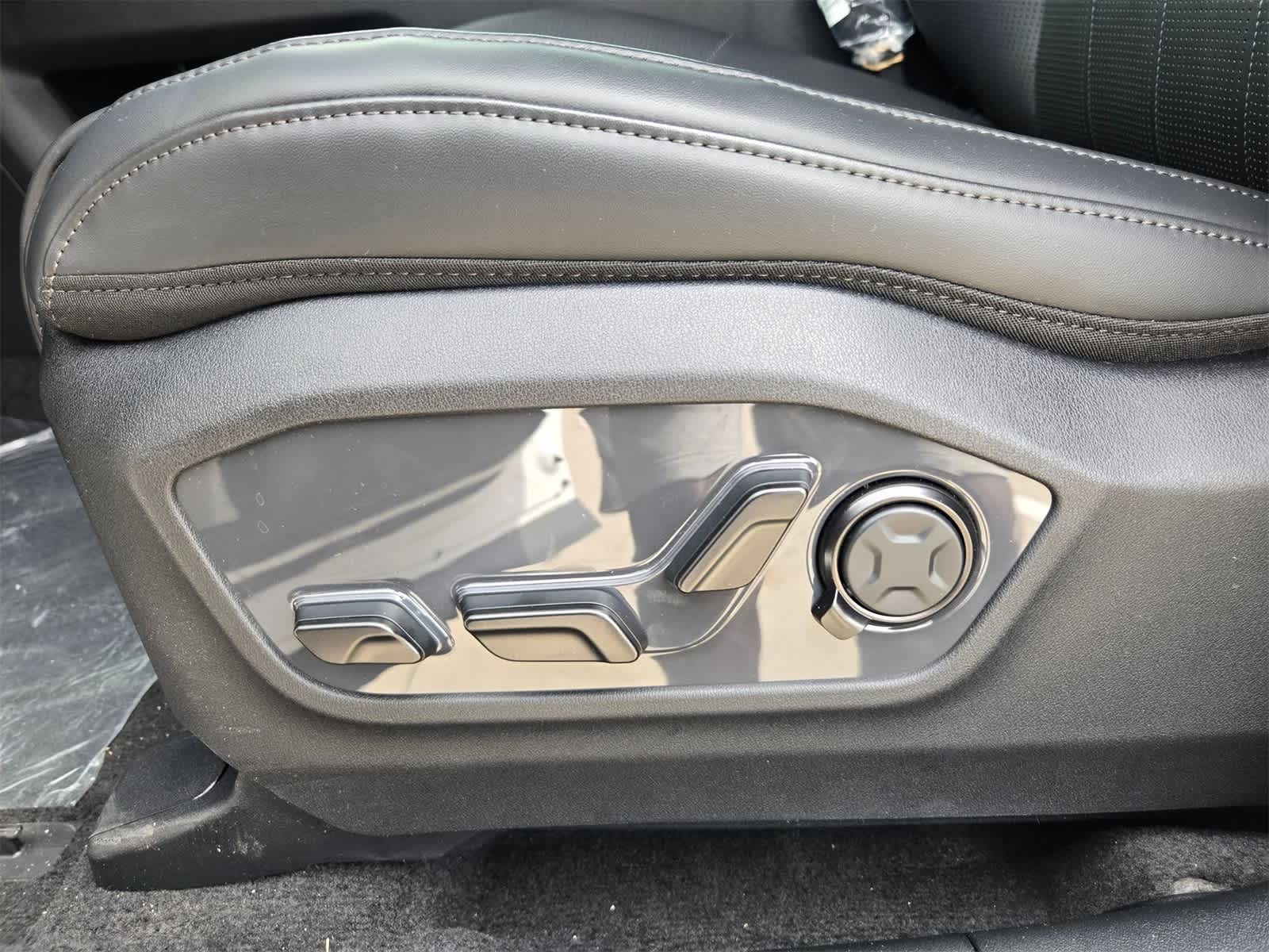 Thumbnail: 2027 Kia Telluride - 14