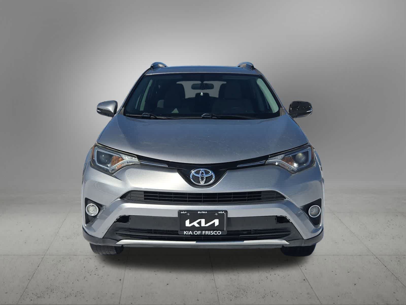 Thumbnail: 2016 Toyota RAV4 - 9