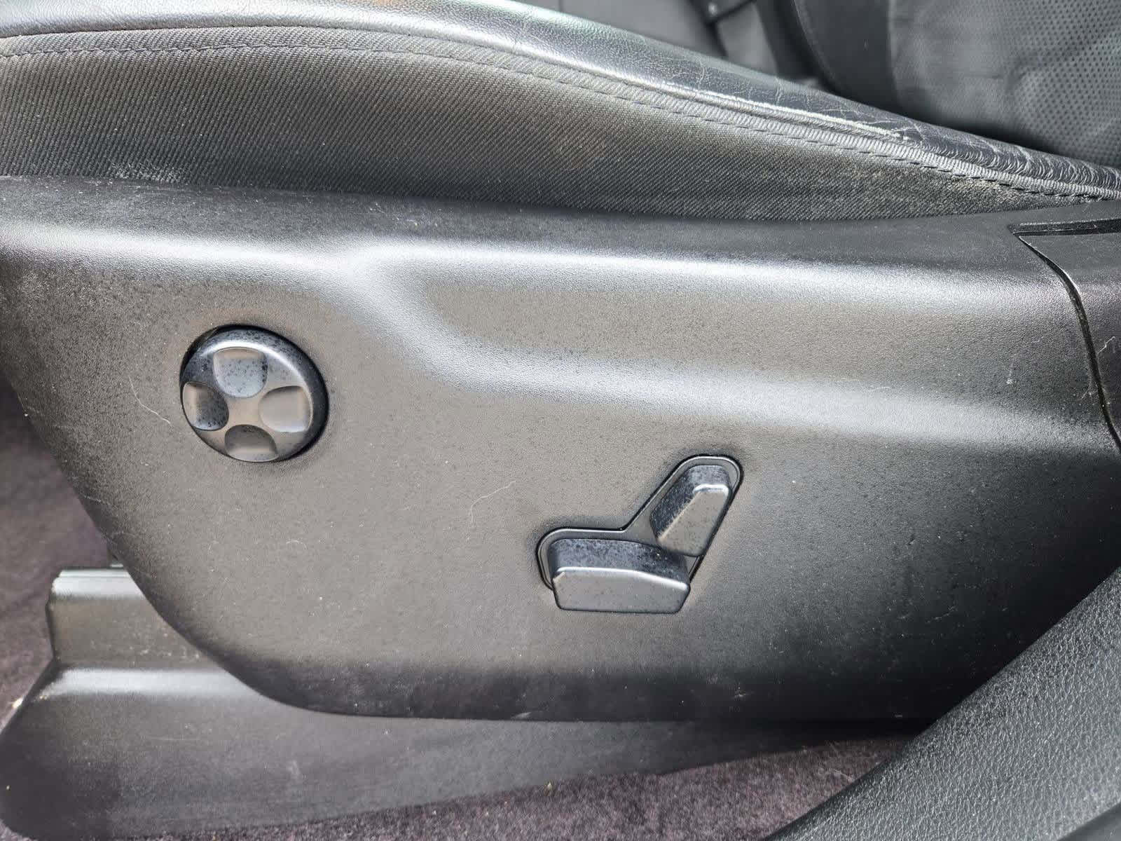 Thumbnail: 2017 Jeep Grand Cherokee - 16