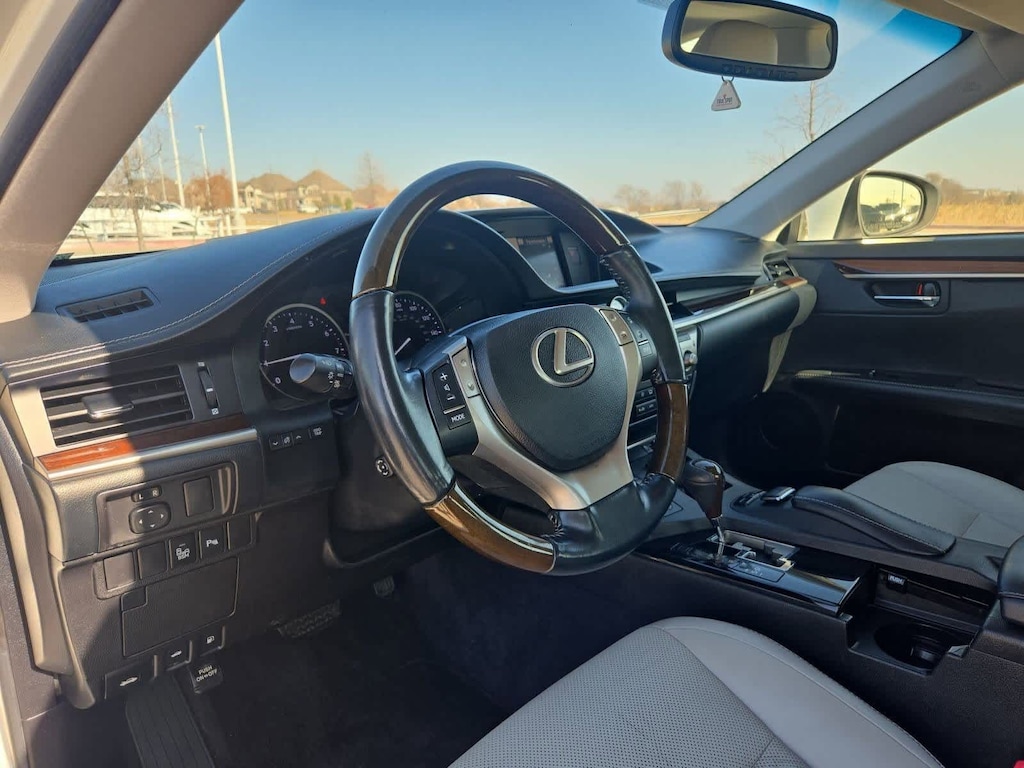Used 2013 Lexus ES 350 4dr Sdn Sedan