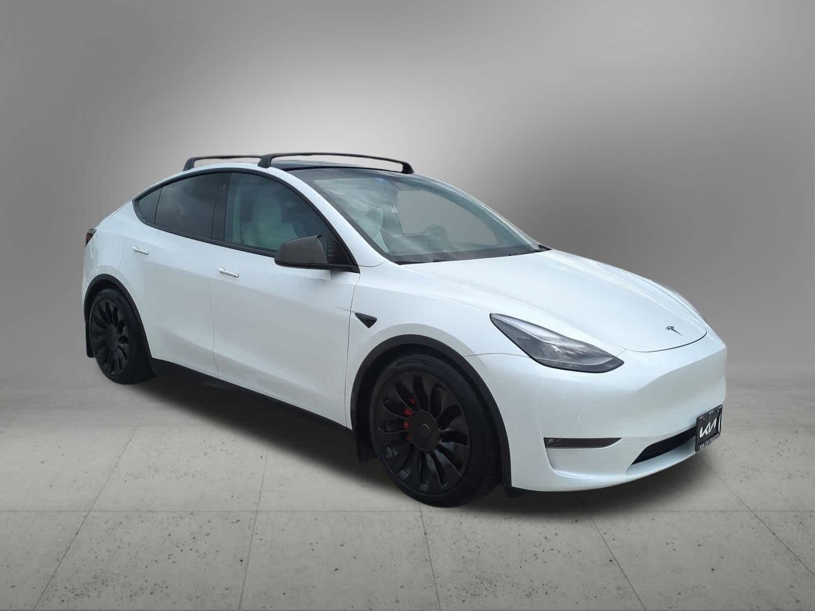 Thumbnail: 2022 Tesla Model Y - 8