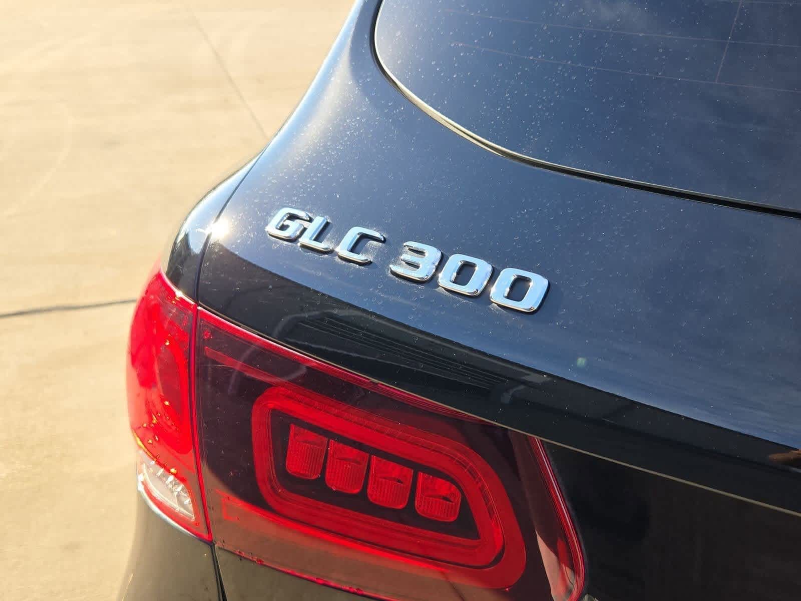 Thumbnail: 2022 Mercedes-Benz GLC - 11