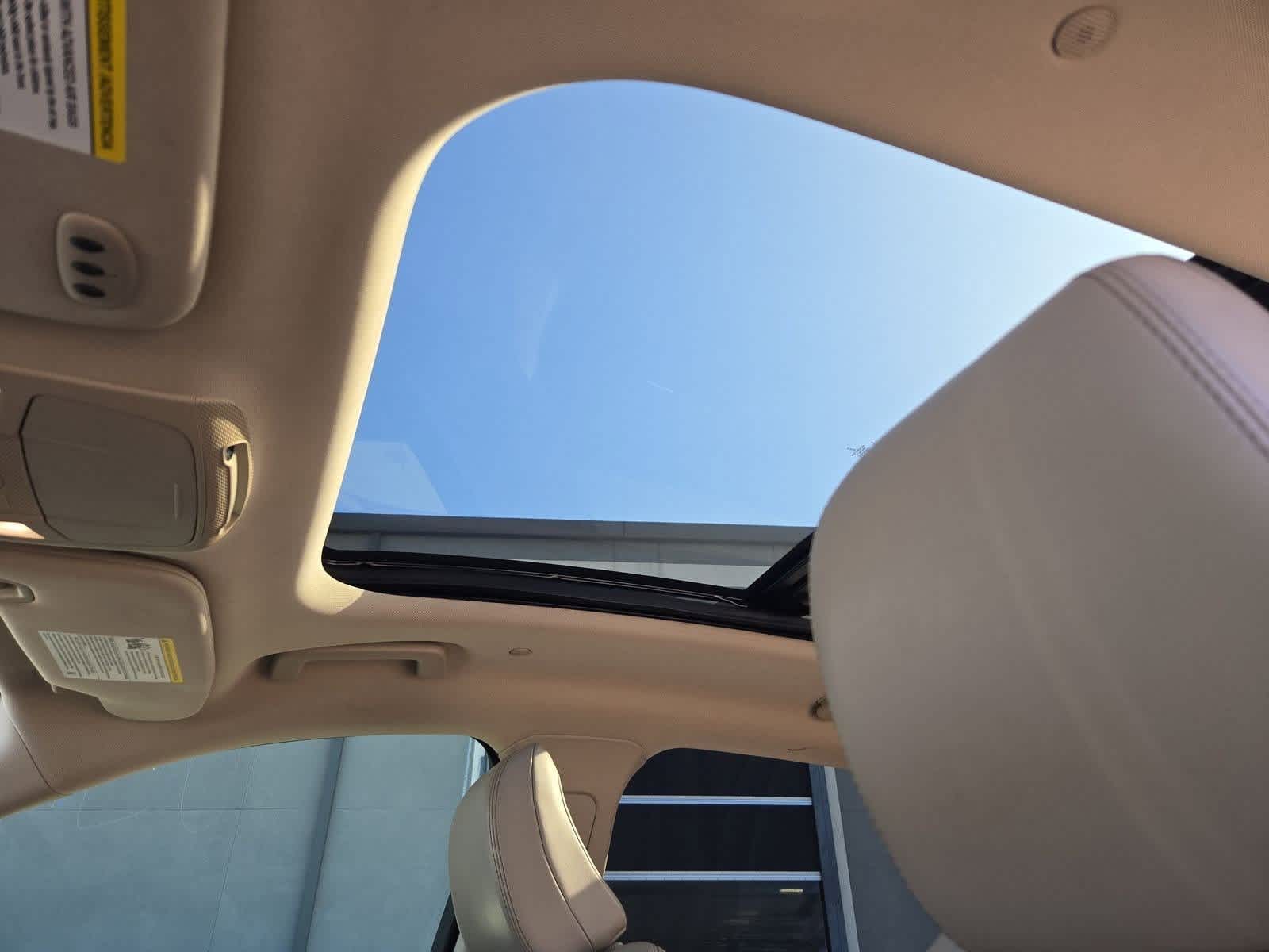 Thumbnail: 2022 Lincoln Nautilus - 16