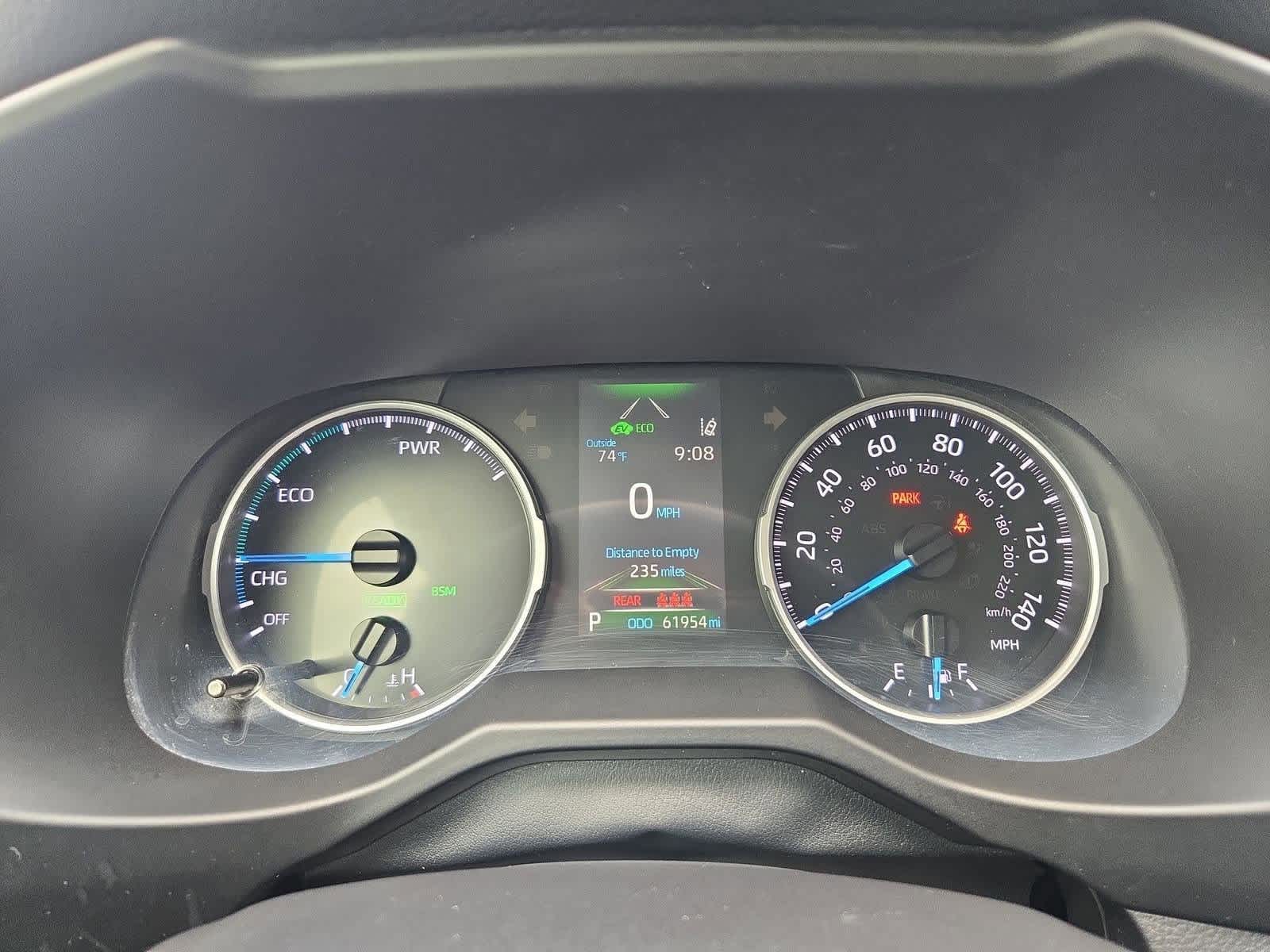 Thumbnail: 2021 Toyota RAV4 - 32