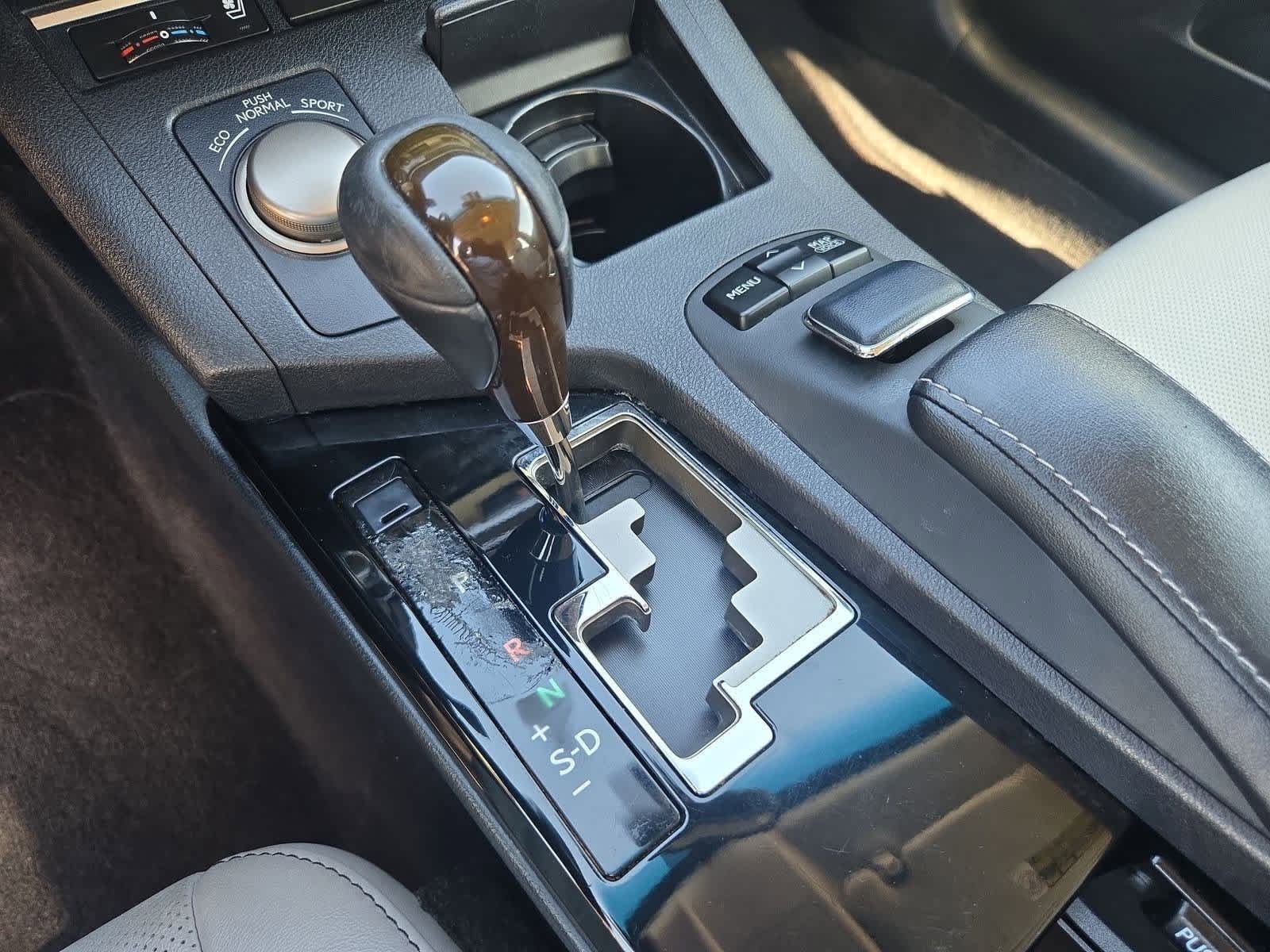 Thumbnail: 2013 Lexus ES - 32