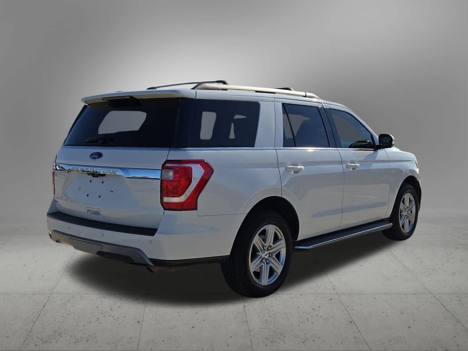 Thumbnail: 2021 Ford Expedition - 9