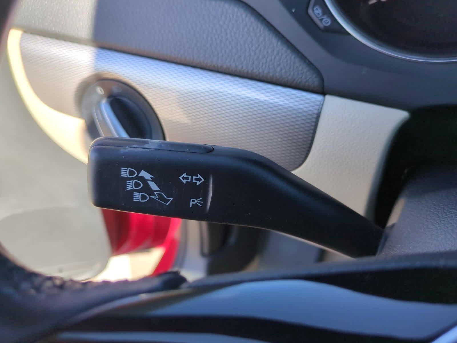 Thumbnail: 2015 Volkswagen Jetta - 26