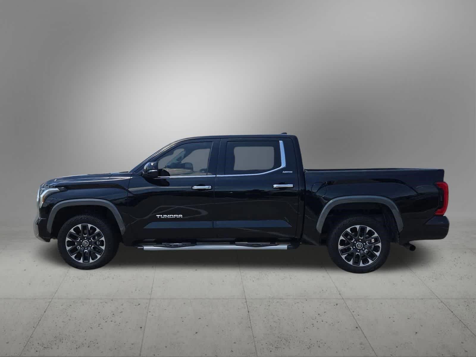 Thumbnail: 2022 Toyota Tundra - 3