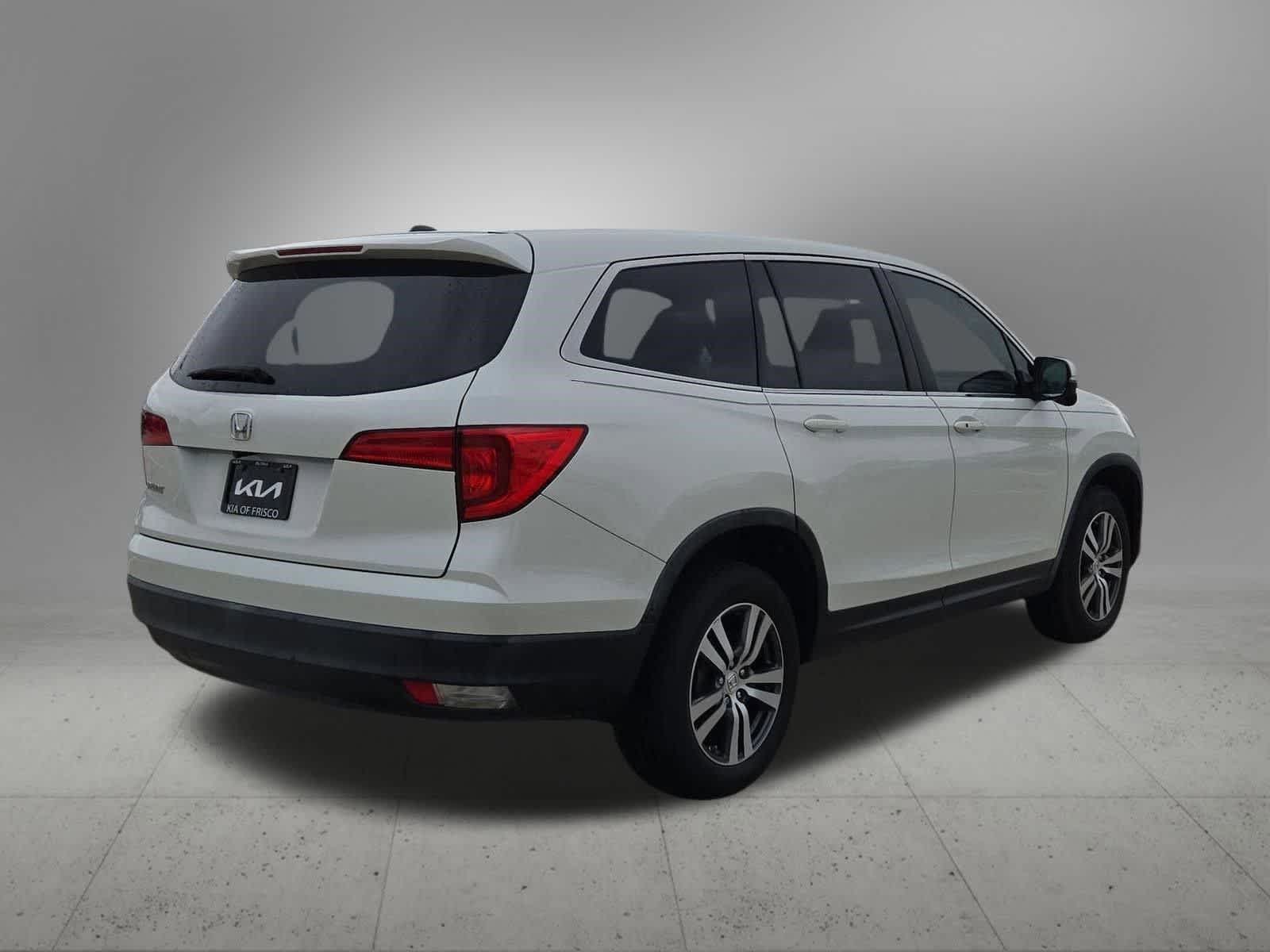 Thumbnail: 2016 Honda Pilot - 6