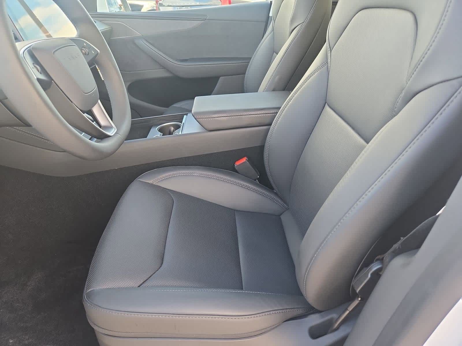 Thumbnail: 2026 Tesla Model Y - 14