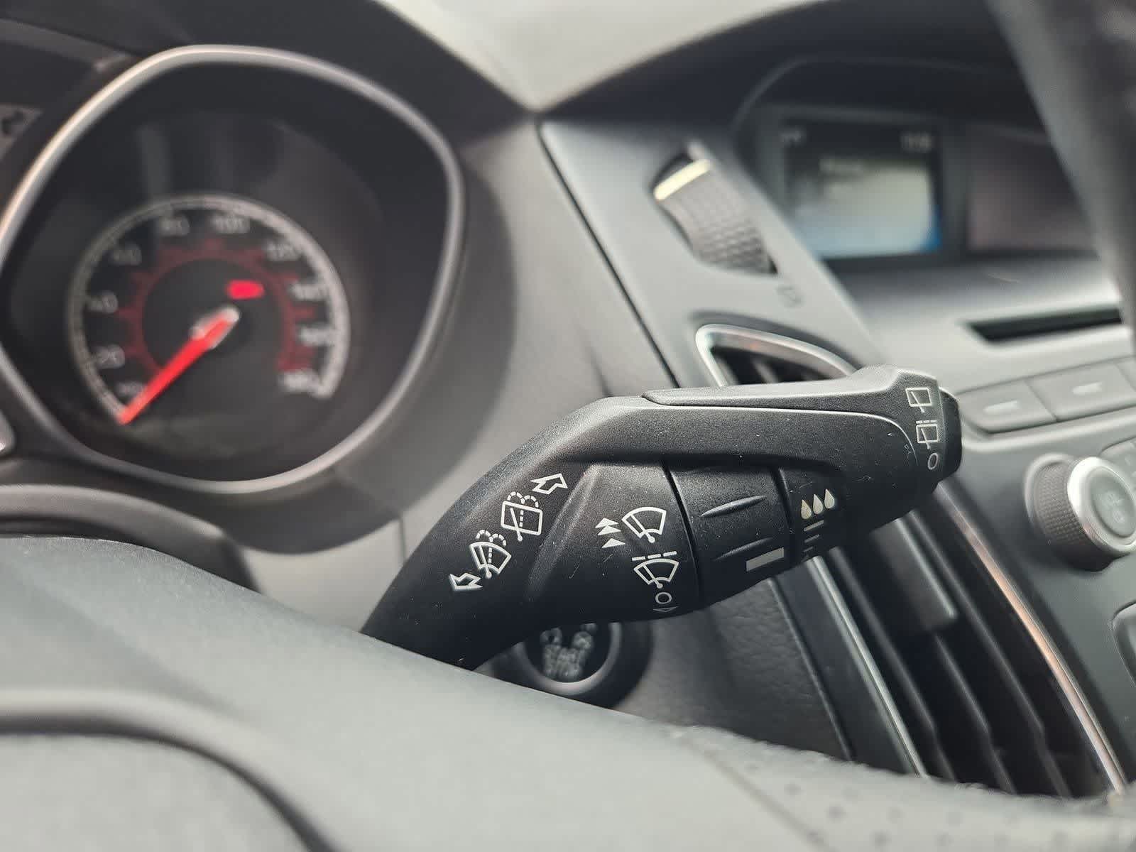Thumbnail: 2015 Ford Focus - 23