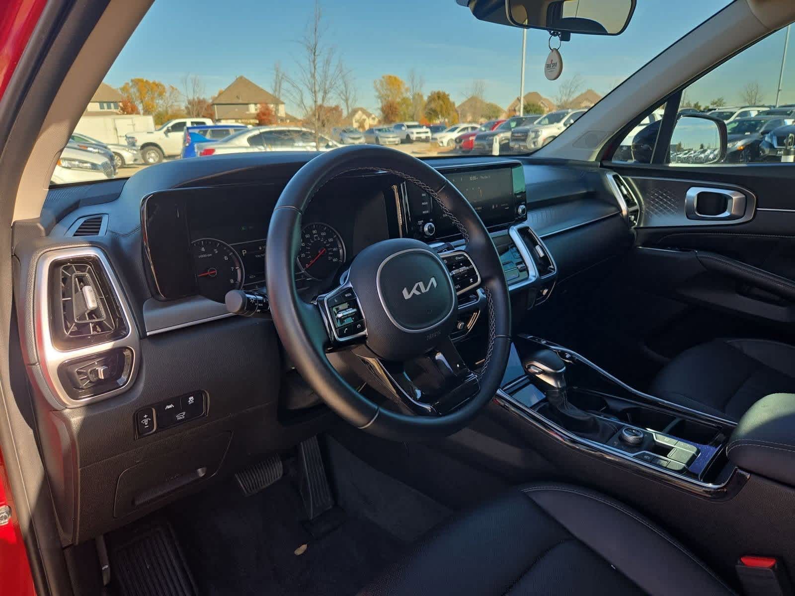 Thumbnail: 2022 Kia Sorento - 2