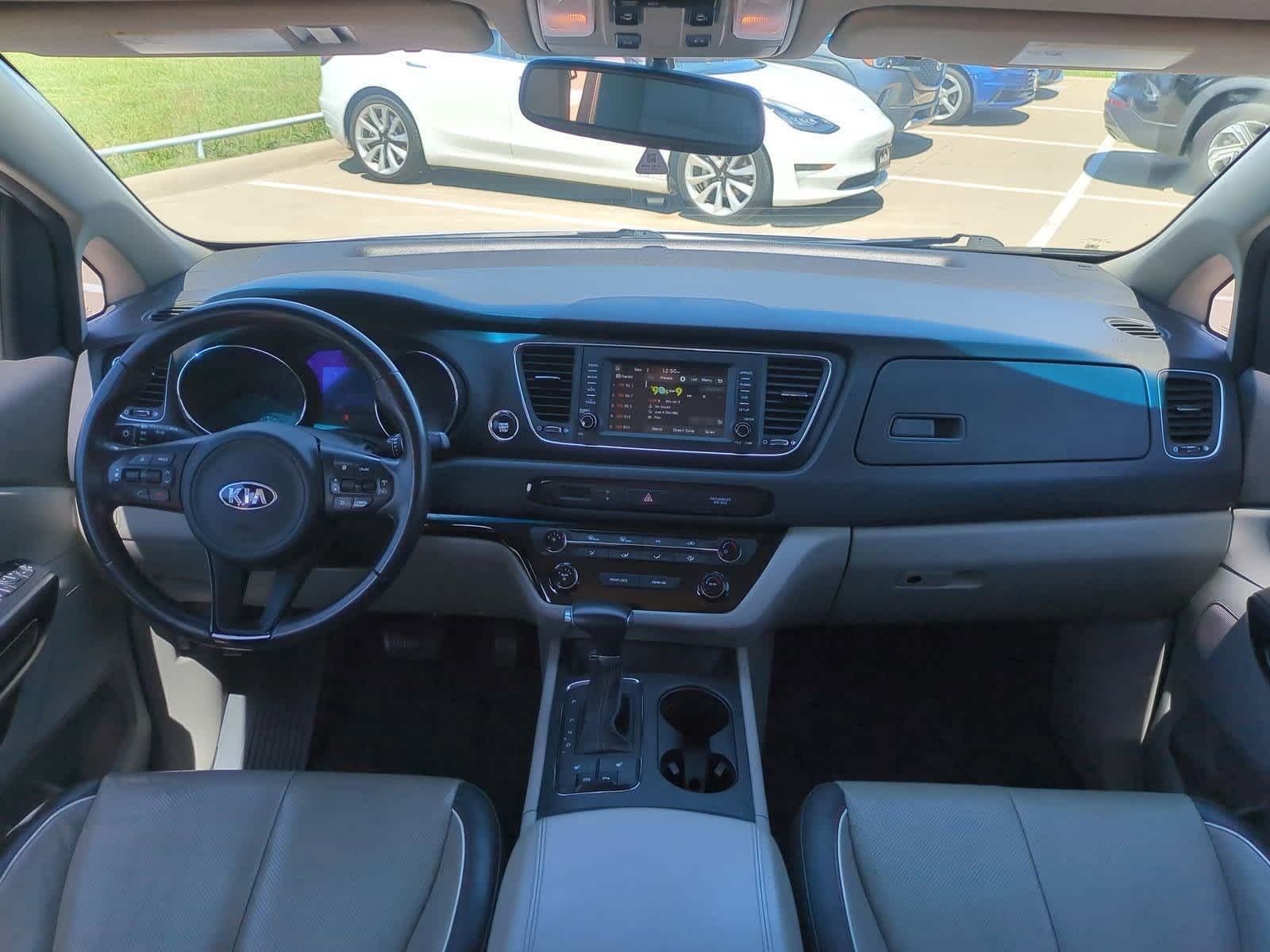 Thumbnail: 2017 Kia Sedona - 14