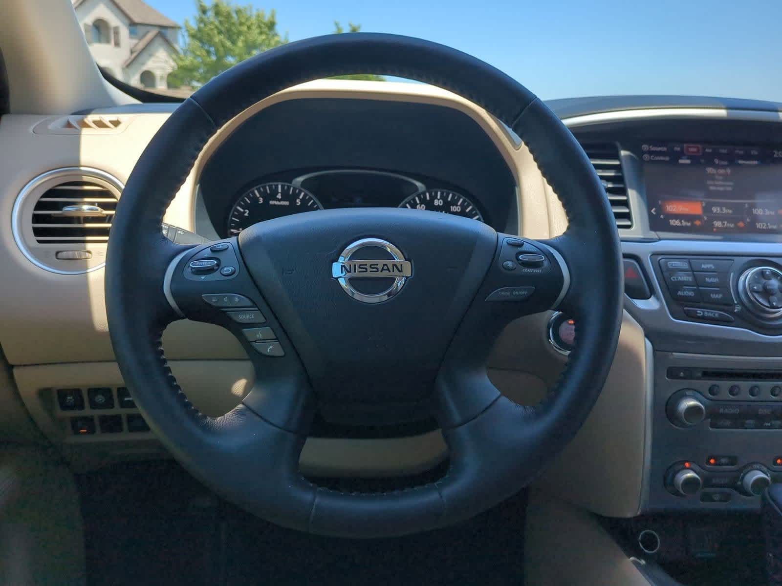 Thumbnail: 2020 Nissan Pathfinder - 21