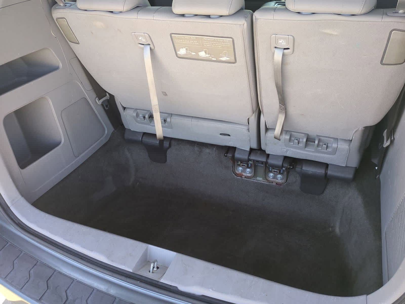 Thumbnail: 2013 Honda Odyssey - 33